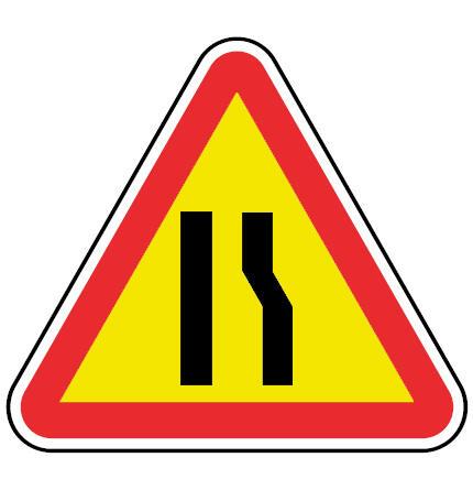 AT9 – Passagem estreita á Direita 
